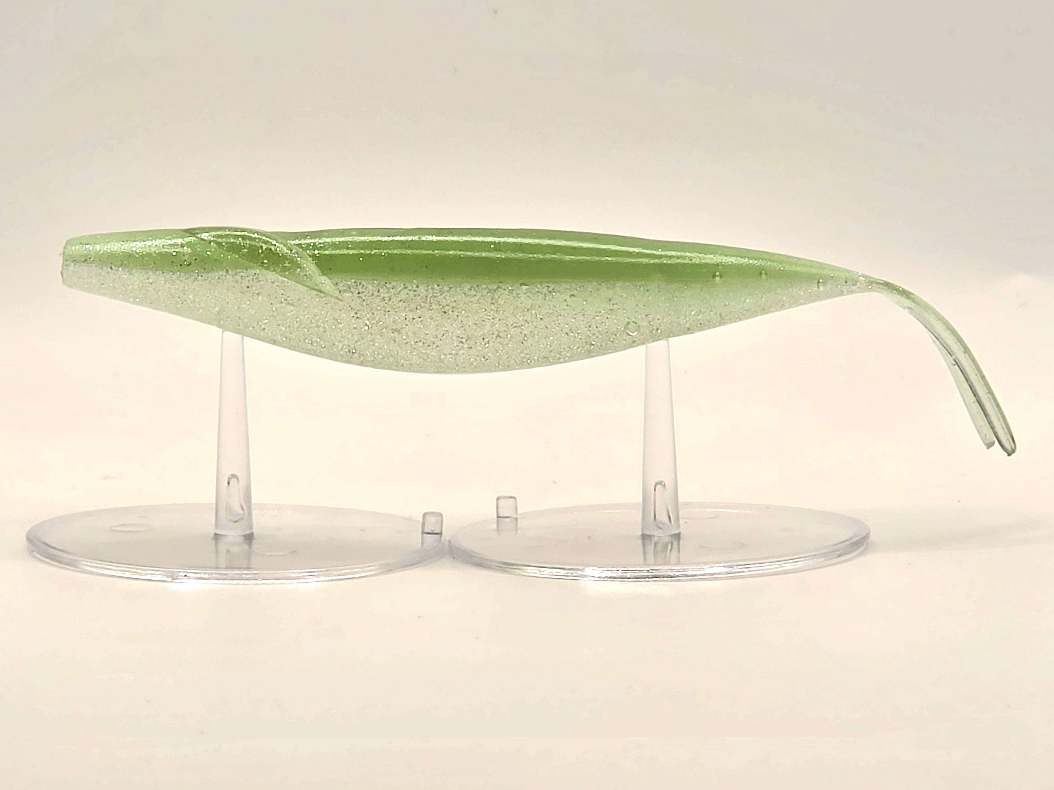 5"  Winged Minnow 8pk  Green Back Shad